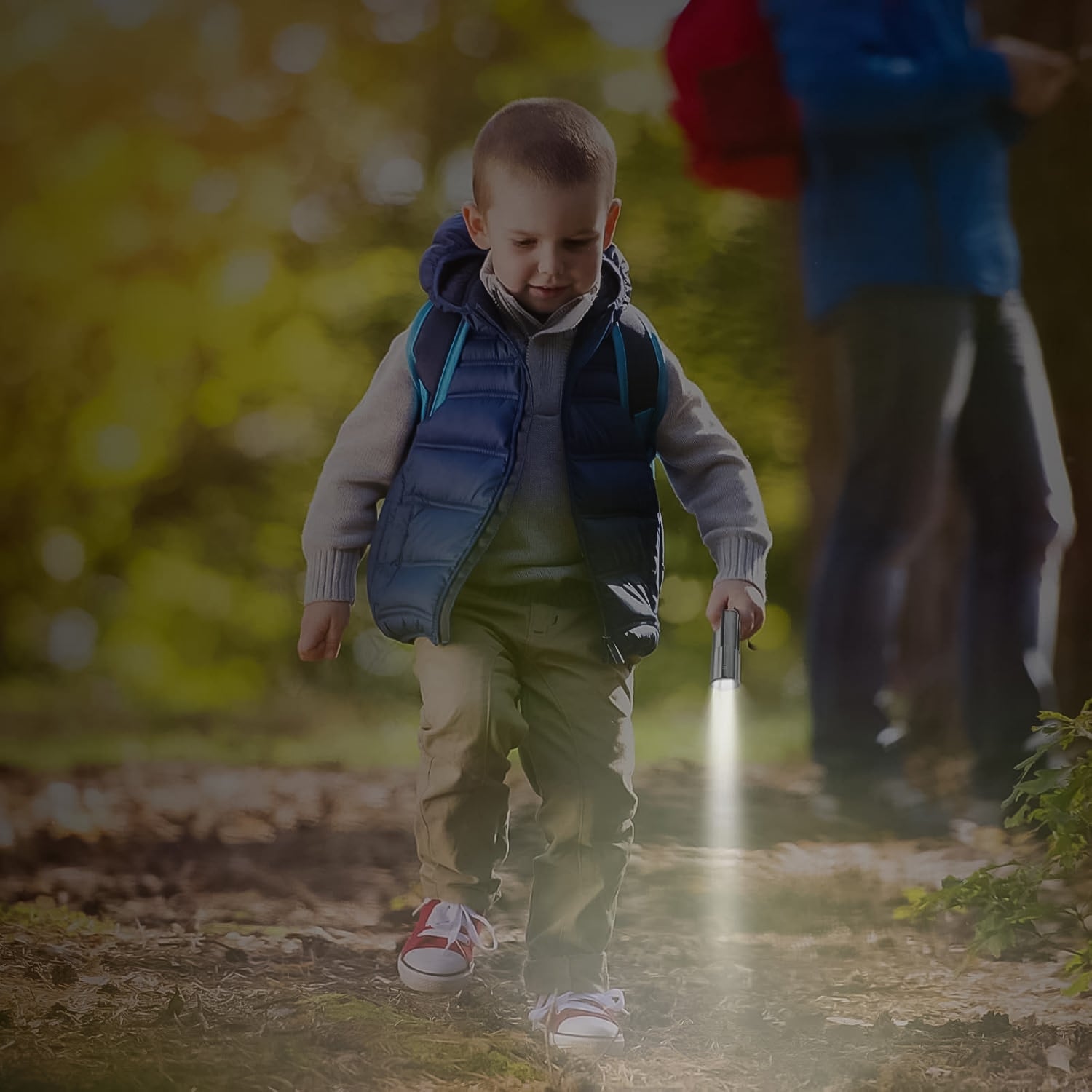 Portable Mini Torch - Super-Bright LED Flashlight with 3AAA Batteries Included Portable Mini Torch - Super-Bright LED Flashlight with 3AAA Batteries Included